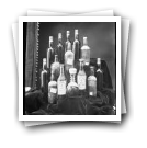 Mostruário de garrafas dos séculos XVIII e XIX