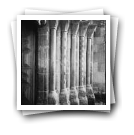 Colunas e capitéis do Portal do Mosteiro do Salvador do Paço do Sousa, Penafiel