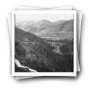 [Alto Douro - Vale do Varosa: Panorâmica do vale, rio, ponte e central da hidroeléctrica (parte 2/3)]
