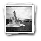 [Queluz: Monumento a Dona Maria I]