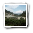 Vista de paisagem com ponte, região de Lamego