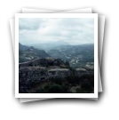 Paisagem e ruínas do Castelo de Castro Laboreiro, Parque Nacional da Peneda Gerês