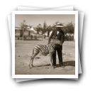 Dr. Alfredo Neves e a sua zebra, Sá da Bandeira (Lubango), Angola