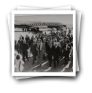 [Aeroporto do Porto (?): chegada de François Mitterrand acompanhado por Mário Soares, Mário Cal Brandão, António Cordeiro entre outros.]